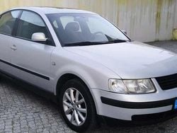Cinzento Usado 1997 VW Passat Sedan | € 3.500 (Bom preço)