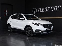 Branco Usado 2020 MG ZS Luxury SUV | € 16.500 (Preço justo)