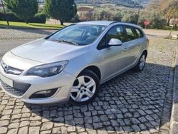 Cinza Usado 2012 Opel Zafira Monovolume | € 12.750