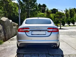 Cinzento Usado 2013 Jaguar XF Sedan | € 4.990