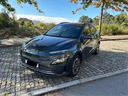 Cinzento Usado 2022 Hyundai Kauai Premium SUV | € 20.990 (Preço justo)