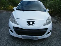 Branco Usado 2009 Peugeot 207 | € 3.250