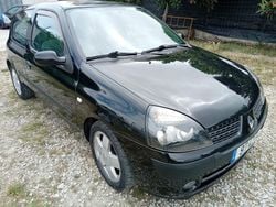Preto Usado 2002 Renault Clio II Citadino | € 3.200 (Caro)