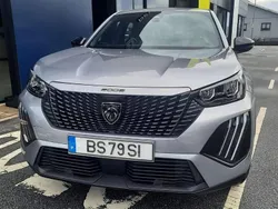 Cinza Usado 2025 Peugeot e-2008 Style SUV | € 29.990 (Preço justo)