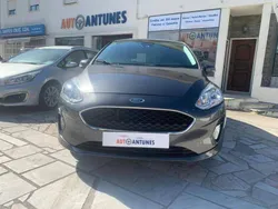 Cinzento Usado 2019 Ford Fiesta Business Edition Citadino | € 13.900 (Preço elevado)