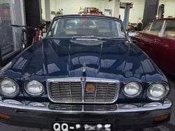 Azul Usado 1986 Jaguar XJ6 Sedan | € 14.750