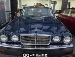Azul Usado 1986 Jaguar XJ6 Sedan | € 14.750