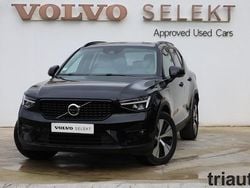 Cinza vapour Usado 2023 Volvo XC40 Plus SUV | € 42.200