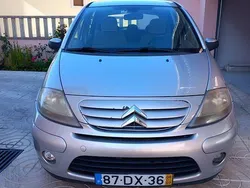Usado 2006 Citroën C3 Exclusive Citadino | € 3.700 (Bom preço)