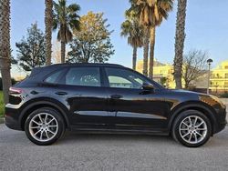 Usado 2019 Porsche Cayenne Turbo Platinum Edition SUV | € 62.000