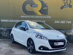 Branco Usado 2018 Peugeot 208 GT-line Citadino | € 12.900 (Preço justo)