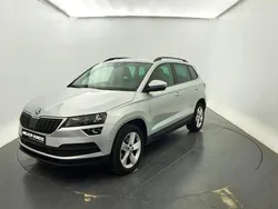 Cinzento Usado 2021 Skoda Karoq Business Line SUV | € 22.500