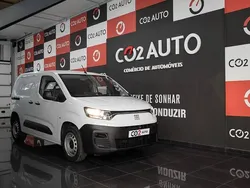 Branco Usado 2023 Fiat Doblò Monovolume | € 19.900 (Preço justo)
