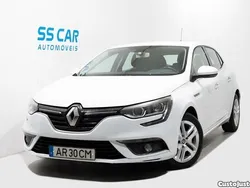 Branco Usado 2017 Renault Mégane IV Zen Citadino | € 11.490 (Bom preço)