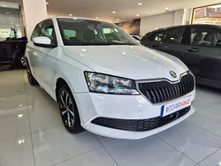 Branco Usado 2021 Skoda Fabia Ambition | € 12.990 (Preço justo)