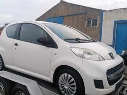 Branco Usado 2009 Peugeot 107 Citadino | € 4.800 (Bom preço)