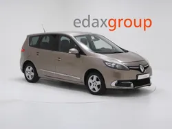 Cinzento Usado 2015 Renault Grand Scénic III Monovolume | € 4.990 (Super Preço)