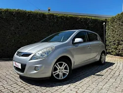 Cinza Usado 2011 Hyundai i20 Classic | € 6.490