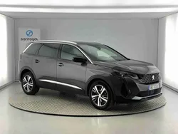 Cinzento Usado 2023 Peugeot 5008 Allure Monovolume | € 27.490 (Preço justo)