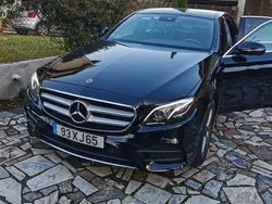 Usado 2019 Mercedes E300 Sedan | € 29.000 (Caro)