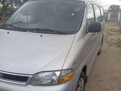 Usado 2000 Toyota HiAce Van | € 6.700