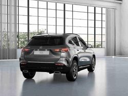 Cinzento Novo 2025 Mercedes GLA200 AMG line SUV | € 68.638
