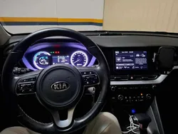 Cinzento Usado 2020 Kia Niro SUV | € 20.250 (Super Preço)