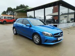 Azul Usado 2017 Mercedes A180 | € 14.990 (Bom preço)