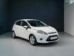Branco Usado 2010 Ford Fiesta Trend Citadino | € 4.990 (Preço justo)