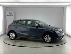 Cinzento Usado 2024 Seat Ibiza Style | € 17.700 (Preço justo)