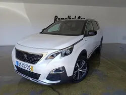 Branco Usado 2019 Peugeot 5008 Monovolume | € 21.900 (Preço justo)
