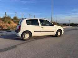 Branco Usado 2006 Renault Clio II Citadino | € 2.850 (Preço justo)