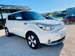 Branco Usado 2018 Kia Soul EV 3 SUV | € 17.900