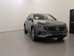 Cinzento Usado 2023 Mercedes EQA250 SUV | € 41.990 (Preço elevado)