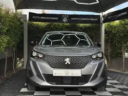Cinzento Usado 2023 Peugeot e-2008 Active SUV | € 22.500 (Preço justo)
