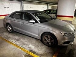 Cinzento Usado 2016 Audi A3 Premium Citadino | € 16.500 (Bom preço)