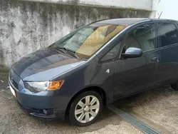 Cinzento Usado 2012 Mitsubishi Colt Citadino | € 6.500