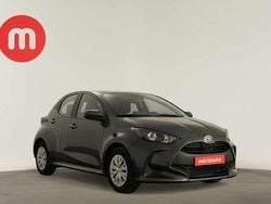Cinzento Usado 2024 Toyota Yaris | € 18.999 (Preço justo)
