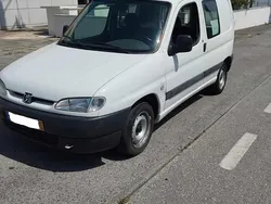 Branco Usado 2001 Peugeot Partner Monovolume | € 3.000