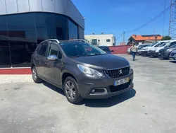 Cinza Usado 2017 Peugeot 2008 Allure SUV | € 8.500 (Bom preço)