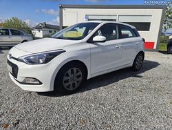 Branco Usado 2017 Hyundai i20 | € 10.900 (Preço justo)