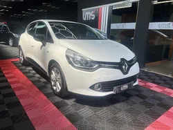 Branco Usado 2016 Renault Clio IV LIMITED | € 12.250 (Preço justo)