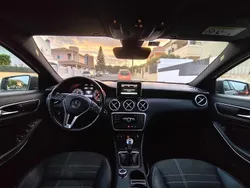 Usado 2015 Mercedes A180 Sedan | € 16.000 (Preço elevado)