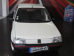 Branco Usado 1992 Peugeot 205 Citadino | € 3.500