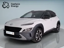 Atlas white (tt) Usado 2023 Hyundai Kauai Premium SUV | € 20.250 (Bom preço)