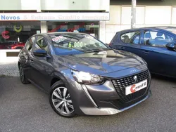 Cinzento Usado 2023 Peugeot 208 Active Citadino | € 18.480 (Preço justo)