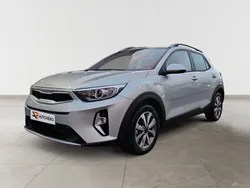 Cinza Usado 2024 Kia Stonic SUV | € 16.900 (Preço justo)