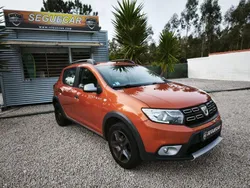 Laranja Usado 2018 Dacia Sandero Stepway Citadino | € 12.600 (Caro)