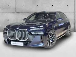 Azul tanzanite metalizada cortinas dos vidros laterais traseiros Usado 2022 BMW i7 Comfort Edition Sedan | € 89.946