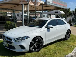 Branco Usado 2019 Mercedes A180 Business Citadino | € 24.500 (Preço justo)